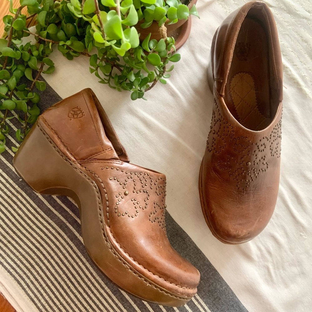 Ariat Strathmore Floral Stud Premium Leather Clogs